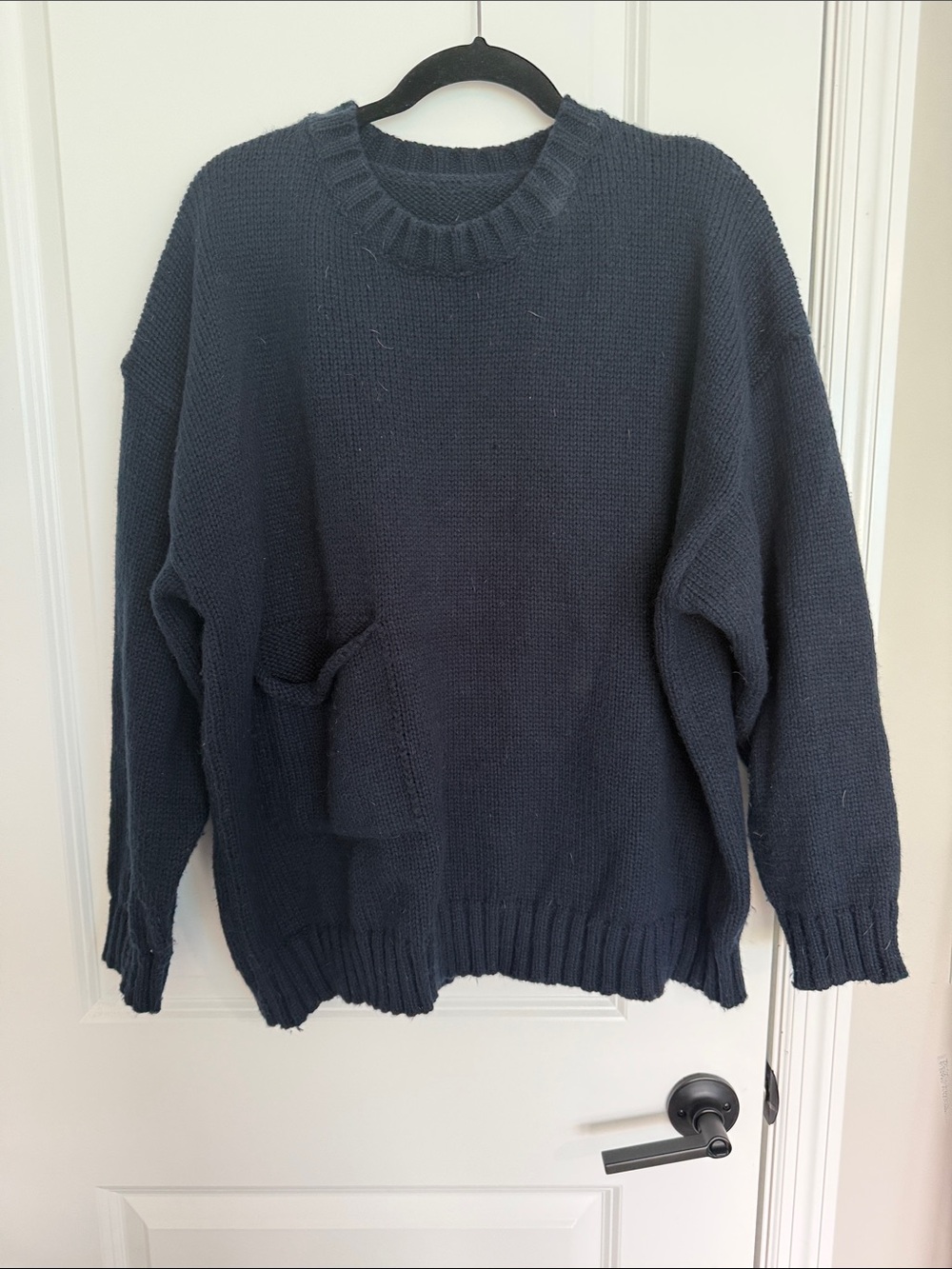 Crewneck Knit Sweater - Navy Blue